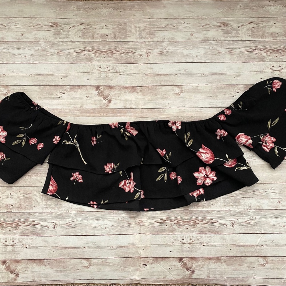 Off the Shoulder Crop Top